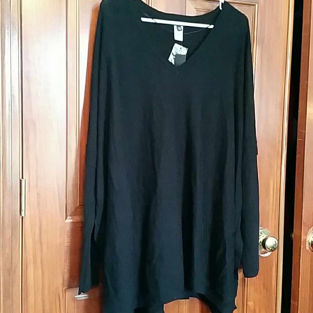 New Black poncho sweater with long sleeves